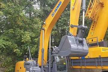 Гусеничный габаритный экскаватор XCMG XE180DN