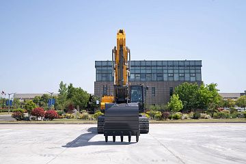Гусеничный экскаватор XCMG XE370G