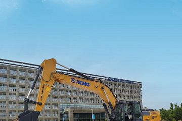 Гусеничный экскаватор XCMG XE335C